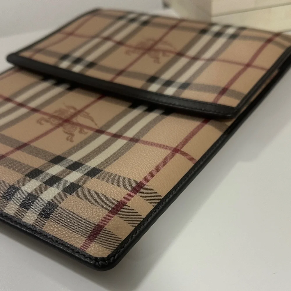 Burberry Tablet Sleeve - Perfect condition